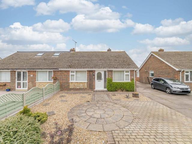 2 bedroom bungalow for sale