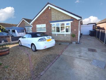 2 bedroom bungalow for sale