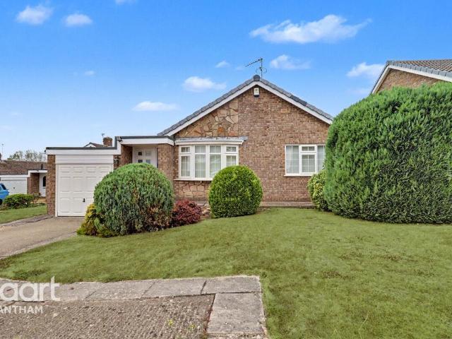 2 bedroom bungalow for sale