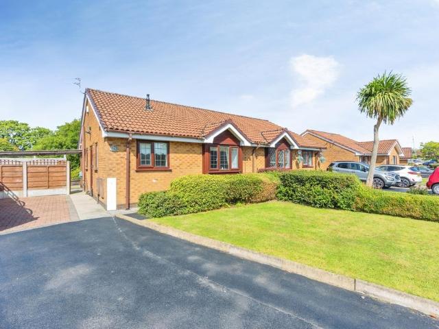 2 bedroom bungalow for sale
