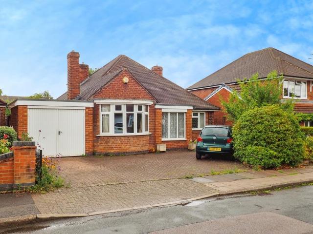 2 bedroom bungalow for sale