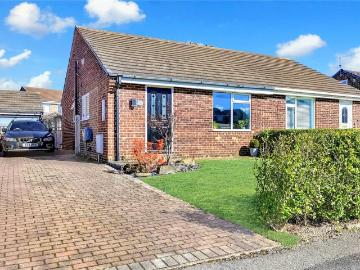 2 bedroom bungalow for sale
