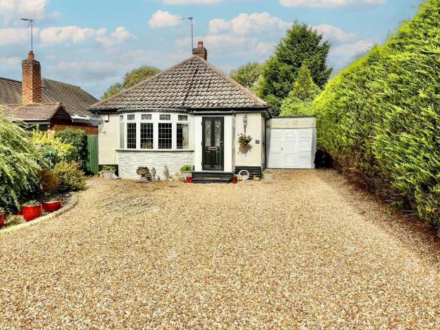2 bedroom bungalow for sale