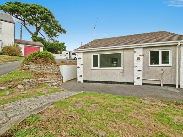 2 bedroom bungalow for sale