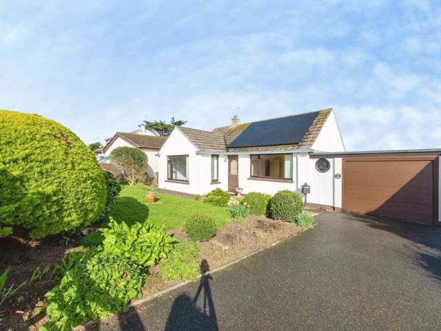 2 bedroom bungalow for sale