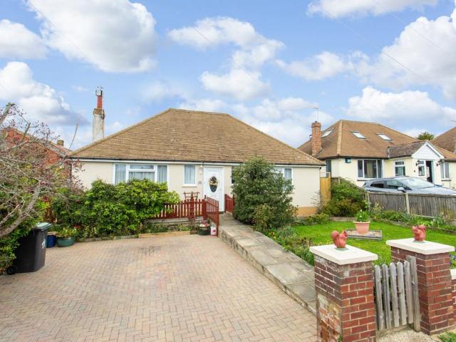 2 bedroom bungalow for sale