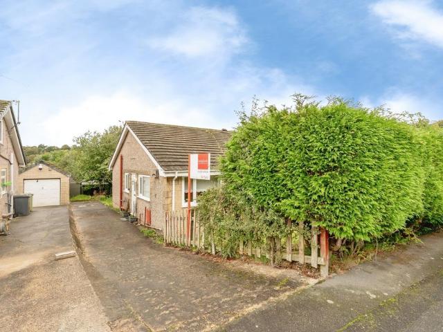2 bedroom bungalow for sale