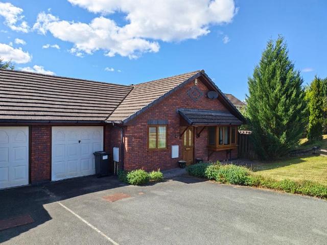 2 bedroom bungalow for sale