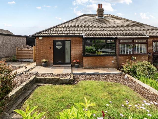 2 bedroom bungalow for sale
