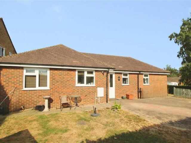 2 bedroom bungalow for sale