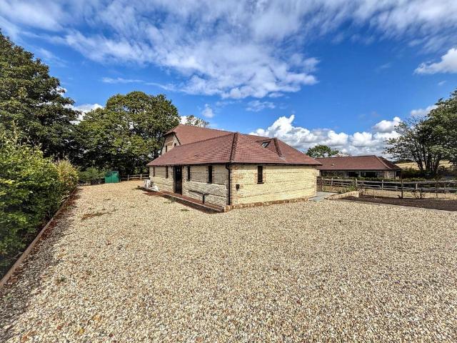 2 bedroom bungalow for sale