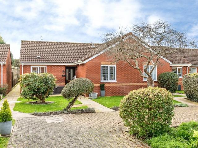 2 bedroom bungalow for sale