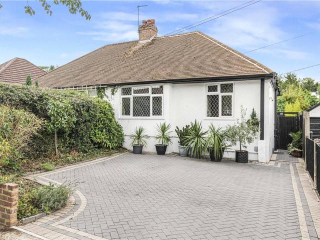 2 bedroom bungalow for sale