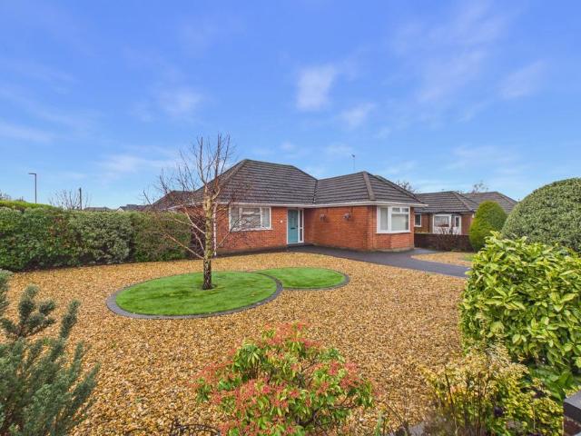 2 bedroom bungalow for sale