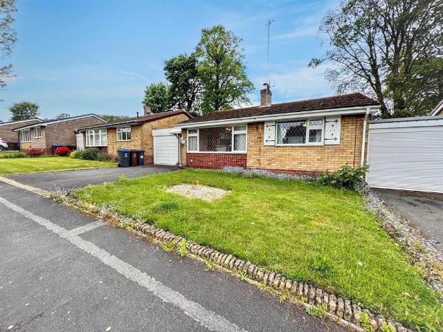 2 bedroom bungalow for sale