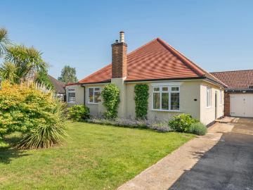 2 bedroom bungalow for sale
