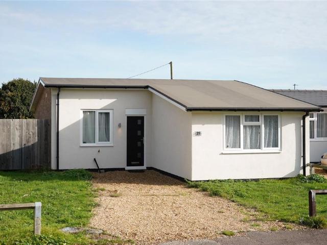 2 bedroom bungalow for sale