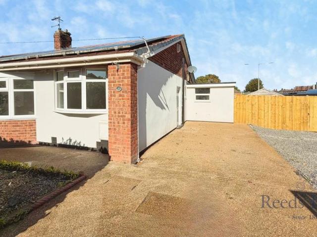 2 bedroom bungalow for sale
