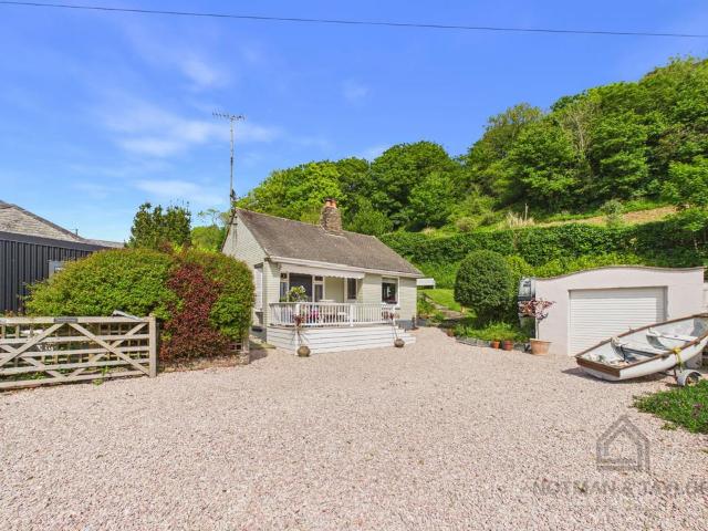 2 bedroom bungalow for sale