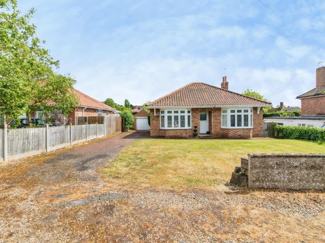 2 bedroom bungalow for sale