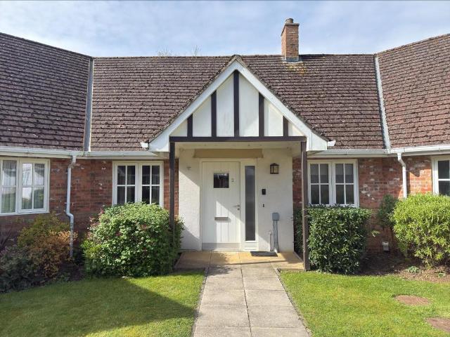 2 bedroom bungalow for sale