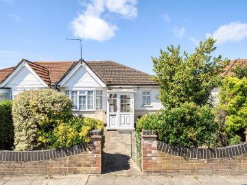 2 bedroom bungalow for sale