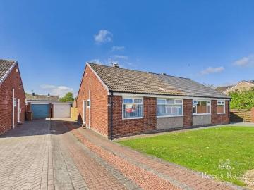 2 bedroom bungalow for sale
