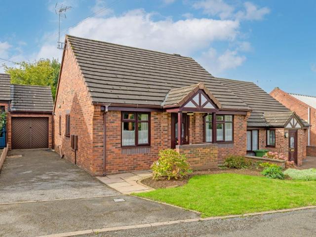 2 bedroom bungalow for sale