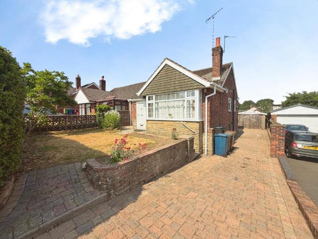 2 bedroom bungalow for sale