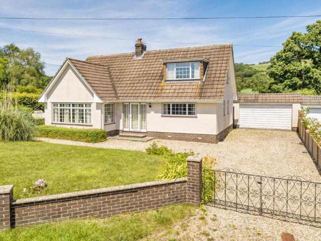 3 bedroom bungalow for sale