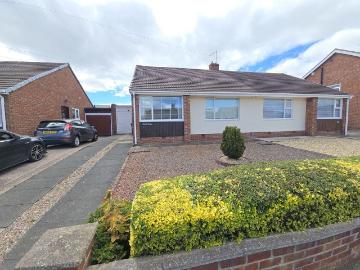 2 bedroom bungalow for sale