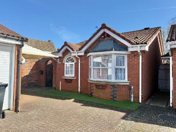 2 bedroom bungalow for sale