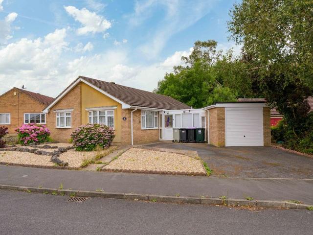 2 bedroom bungalow for sale