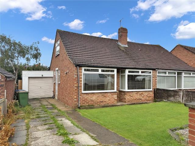 2 bedroom semi detached bungalow for sale
