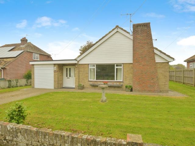 2 bedroom bungalow for sale