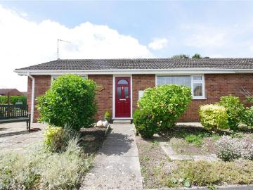2 bedroom bungalow for sale