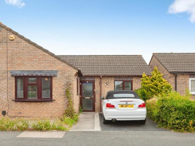 2 bedroom bungalow for sale