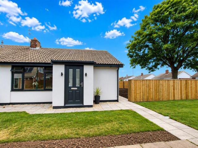 2 bedroom bungalow for sale