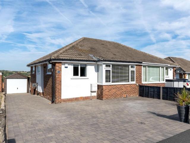 2 bedroom bungalow for sale