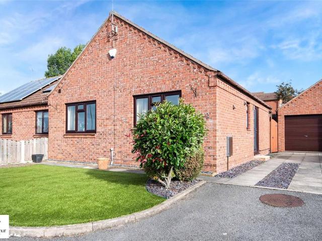 2 bedroom bungalow for sale