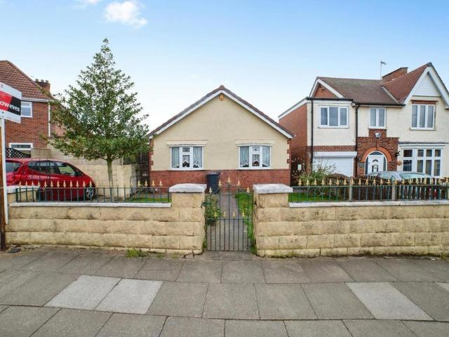 2 bedroom bungalow for sale