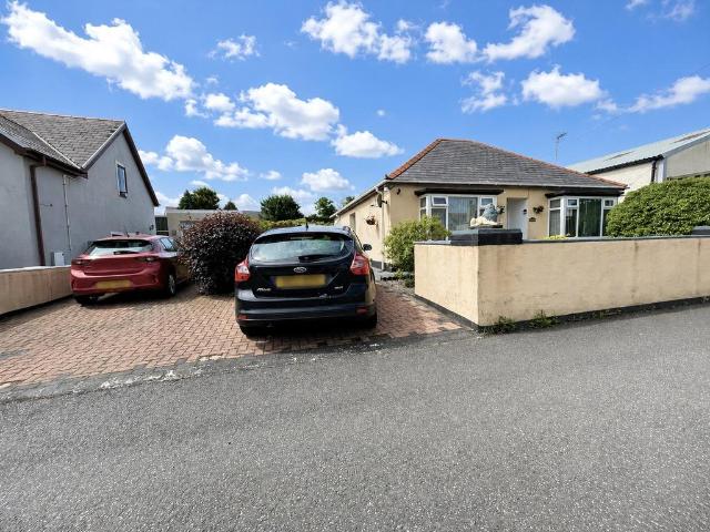 2 bedroom bungalow for sale