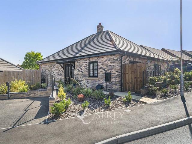 2 bedroom bungalow for sale