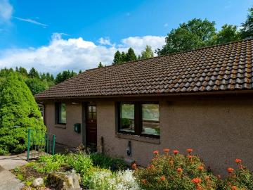 2 bedroom bungalow for sale
