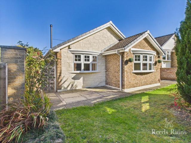 2 bedroom bungalow for sale