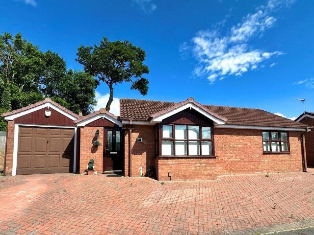 2 bedroom bungalow for sale