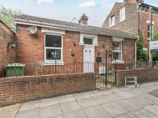 2 bedroom bungalow for sale