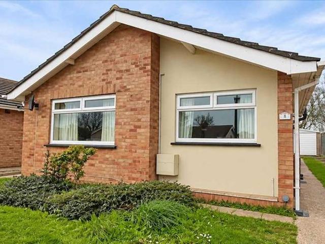 2 bedroom bungalow for sale