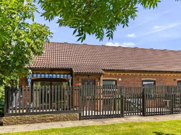 2 bedroom bungalow for sale