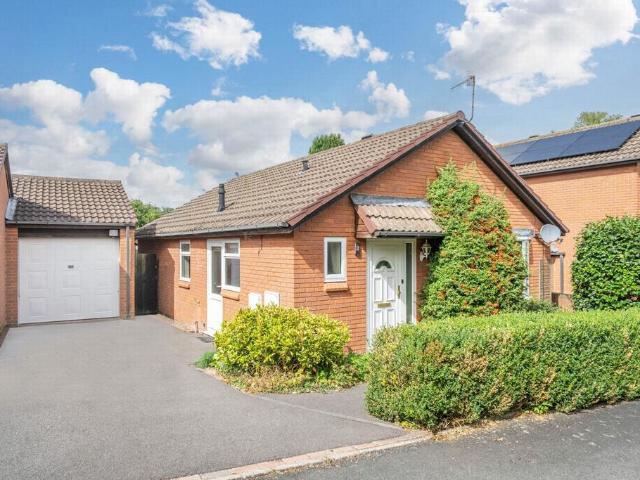 2 bedroom bungalow for sale